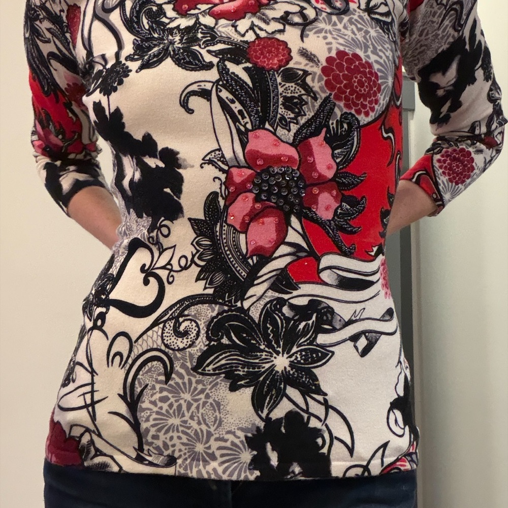 Beaded Vintage Floral Print Women's Top - Red and Black - S/M
